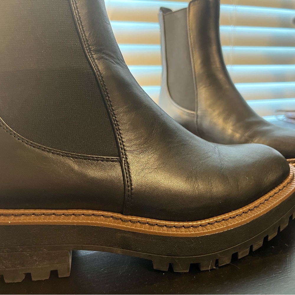 Sam Edelman lug sole black/brown boots size 6.5 great condition!
